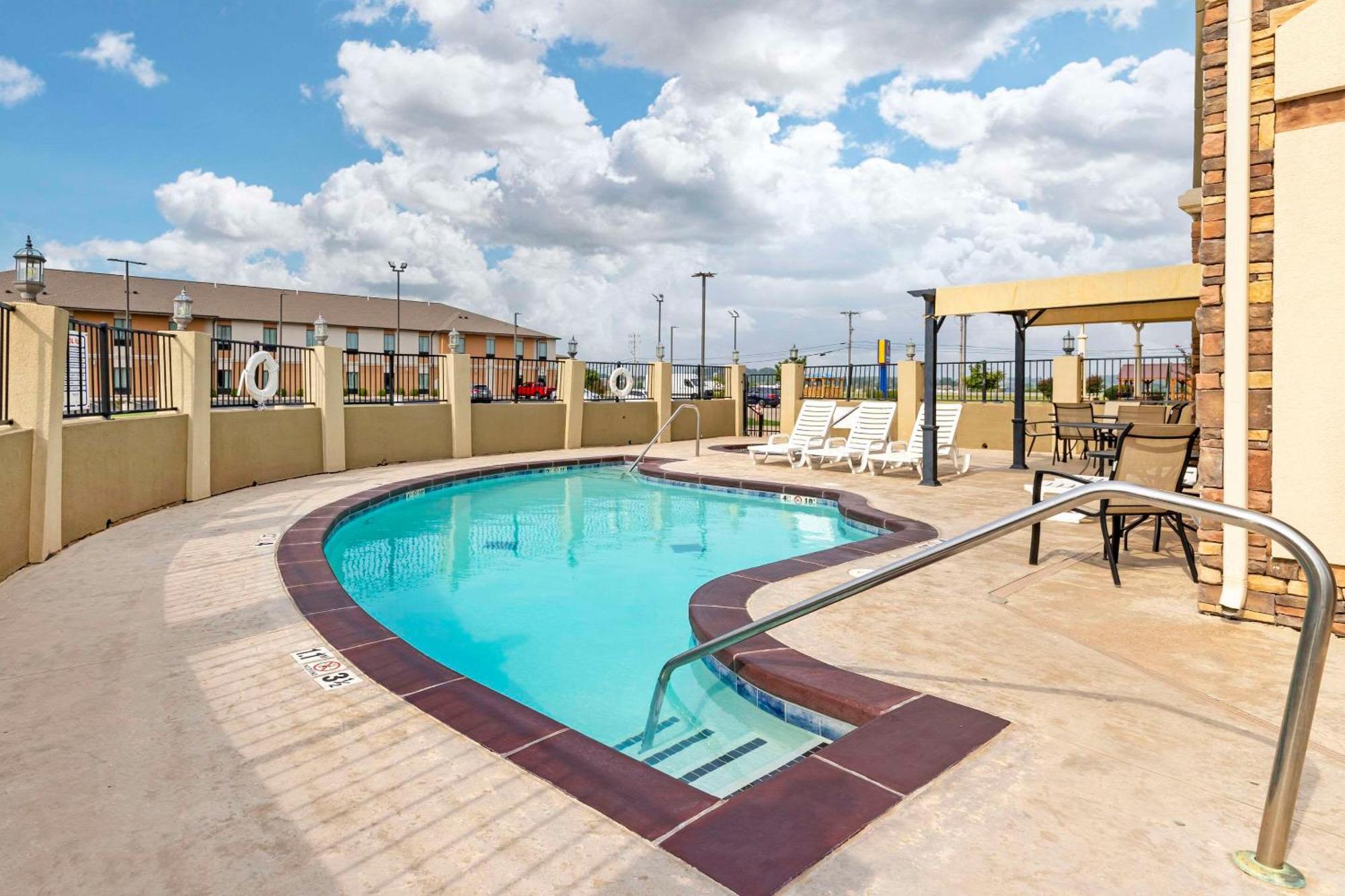 Comfort Inn & Suites Glenpool Экстерьер фото
